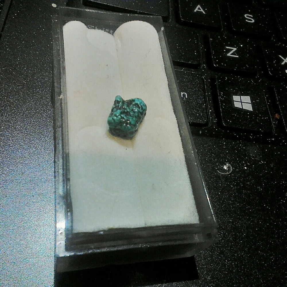Turquoise pepple authentic old stock